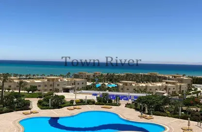 Chalet - 2 Bedrooms - 2 Bathrooms for sale in Ocean Blue - Al Ain Al Sokhna - Suez