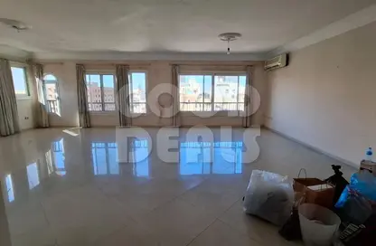 Apartment - 3 Bedrooms - 2 Bathrooms for sale in Yousri Nabih St. - Ard El Golf - Heliopolis - Masr El Gedida - Cairo