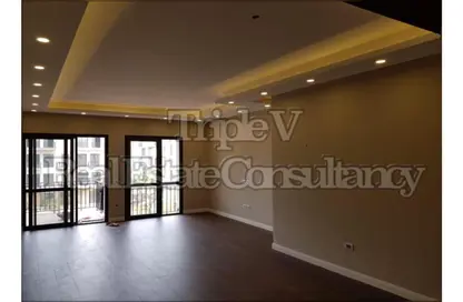 Apartment - 3 Bedrooms - 3 Bathrooms for rent in The Courtyards - Sheikh Zayed Compounds - Sheikh Zayed City - Giza