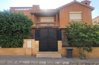 Villa - 6 Bedrooms - 6 Bathrooms for sale in Bellagio - Ext North Inves Area - New Cairo City - Cairo