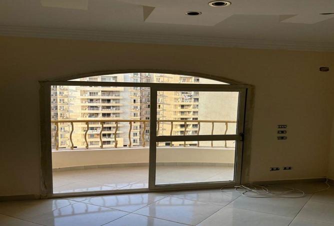 Apartment - 3 Bedrooms - 3 Bathrooms for sale in Bavaria Town - Zahraa El Maadi - Hay El Maadi - Cairo