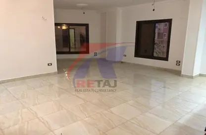 Apartment - 2 Bedrooms - 2 Bathrooms for rent in Hussein Genaed St. - North Investors Area - New Cairo City - Cairo