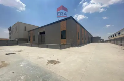 Warehouse - Studio - 4 Bathrooms for rent in Badr El Masria - 3rd District - Badr City - Cairo