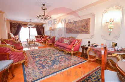 Apartment - 3 Bedrooms - 2 Bathrooms for sale in Abdelhamid Al Abady St. - Roushdy - Hay Sharq - Alexandria