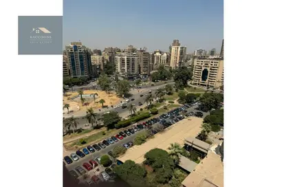 Apartment - 6 Bedrooms - 4 Bathrooms for sale in Gameat Al Dewal Al Arabeya St. - Mohandessin - Giza