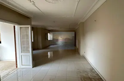 Apartment - 4 Bedrooms - 2 Bathrooms for rent in El Banafseg Apartment Buildings - El Banafseg - New Cairo City - Cairo