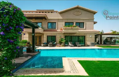 Villa - 5 Bedrooms - 4 Bathrooms for sale in Swan Lake - The 1st Settlement - New Cairo City - Cairo