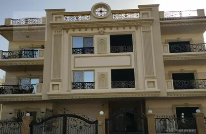 Apartment - 4 Bedrooms - 3 Bathrooms for sale in Tamr Hena - 5th Settlement Compounds - The 5th Settlement - New Cairo City - Cairo