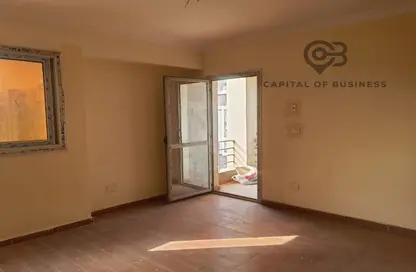 Apartment - 3 Bedrooms - 2 Bathrooms for sale in Ali Ibn Abi Taleb St. - El Ordoneya District - 10th of Ramadan City - Sharqia