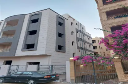 Whole Building - Studio - 6 Bathrooms for sale in Abou El Houl - New Cairo City - Cairo