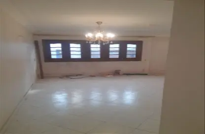 Apartment - 2 Bedrooms - 2 Bathrooms for sale in Asmaa Fahmy St. - Ard El Golf - Heliopolis - Masr El Gedida - Cairo