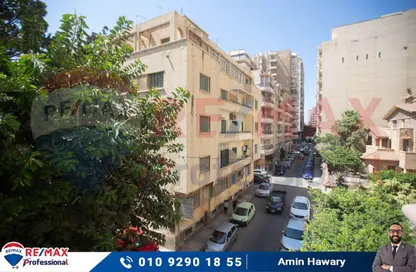 Apartment - 4 Bedrooms - 4 Bathrooms for sale in Abd Al Hameed El Deeb St. - Tharwat - Hay Sharq - Alexandria