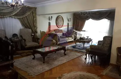 Apartment - 3 Bedrooms - 2 Bathrooms for sale in Ahbab Al Rasoul St. - Al Sefarat District - Nasr City - Cairo