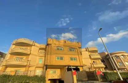 Apartment - 2 Bedrooms - 2 Bathrooms for sale in El Narges Buildings - Al Narges - New Cairo City - Cairo