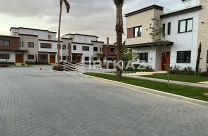 Townhouse - 4 Bedrooms - 5 Bathrooms for sale in Azzar 2 - 5th Settlement Compounds - The 5th Settlement - New Cairo City - Cairo