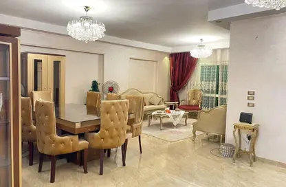 Apartment - 3 Bedrooms - 2 Bathrooms for rent in Amin Al Rafaey St. - Dokki - Giza