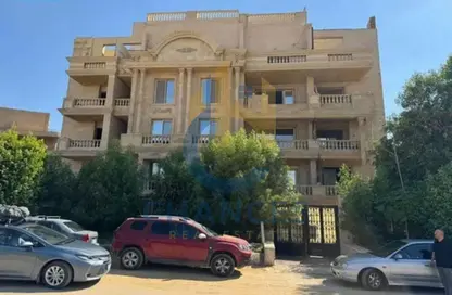 Apartment - 4 Bedrooms - 3 Bathrooms for sale in Al Narges 2 - Al Narges - New Cairo City - Cairo