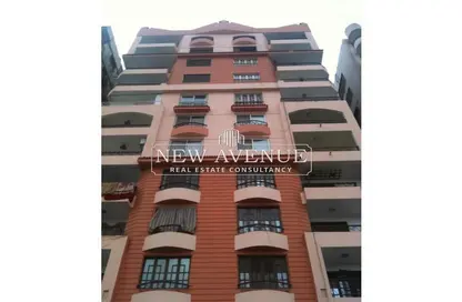 Duplex - 3 Bedrooms - 2 Bathrooms for sale in Alhadara St. - Degla - Hay El Maadi - Cairo