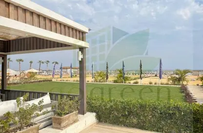 Chalet - 2 Bedrooms - 1 Bathroom for sale in Azha North - Ras Al Hekma - North Coast