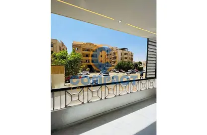 Apartment - 3 Bedrooms - 3 Bathrooms for sale in 16th District - Sheikh Zayed City - Giza