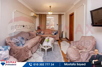 Apartment - 3 Bedrooms - 1 Bathroom for sale in La Vison St. - Bolkly - Hay Sharq - Alexandria