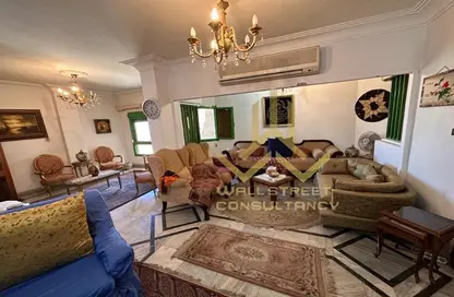 Duplex - 4 Bedrooms - 4 Bathrooms for rent in Ali Amin St. - 7th District - Nasr City - Cairo