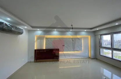 Apartment - 3 Bedrooms - 3 Bathrooms for rent in Zayed Regency - Sheikh Zayed Compounds - Sheikh Zayed City - Giza