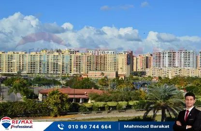 Apartment - 4 Bedrooms - 3 Bathrooms for sale in 14th of May Bridge - Smouha - Hay Sharq - Alexandria