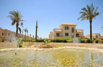 Twin House - 5 Bedrooms - 4 Bathrooms for sale in Greens - 6th District - Sheikh Zayed City - Giza