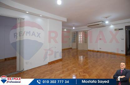 Apartment - 3 Bedrooms - 1 Bathroom for sale in Al Fath St. - Fleming - Hay Sharq - Alexandria