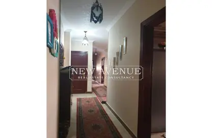 Apartment - 3 Bedrooms - 2 Bathrooms for sale in Al Batal Mohamed Abdel Atti Atteya St. - Al Narges 5 - Al Narges - New Cairo City - Cairo