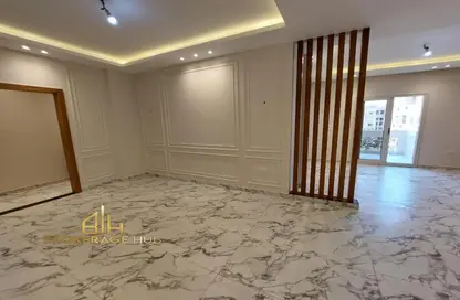 Apartment - 3 Bedrooms - 2 Bathrooms for rent in Leila - North Investors Area - New Cairo City - Cairo