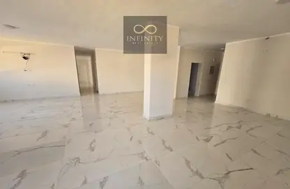 Apartment - 3 Bedrooms - 3 Bathrooms for rent in Zahraa El Maadi - Hay El Maadi - Cairo