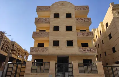 Apartment - 3 Bedrooms - 2 Bathrooms for sale in El Motamayez District - Badr City - Cairo