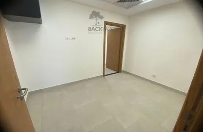 Clinic - Studio - 1 Bathroom for rent in The Lane - 26th of July Corridor - Sheikh Zayed City - Giza