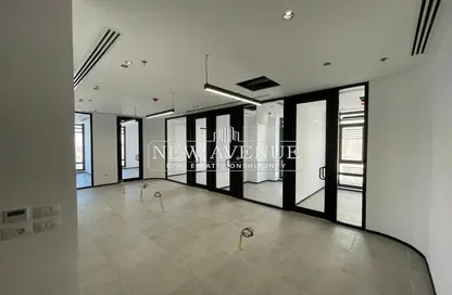 Office Space - Studio - 1 Bathroom for sale in District 5 - The 5th Settlement - New Cairo City - Cairo