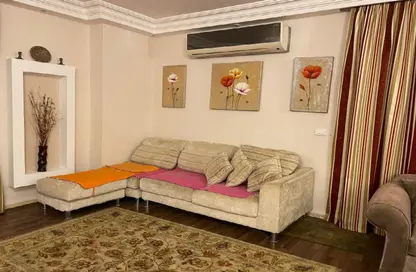 Apartment - 2 Bedrooms - 1 Bathroom for rent in East The Academy - New Cairo City - Cairo