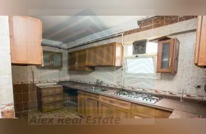 Apartment - 3 Bedrooms - 2 Bathrooms for rent in Port Said St. - Sporting - Hay Sharq - Alexandria