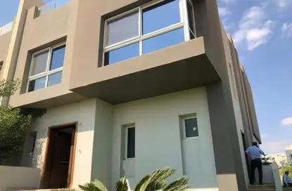 Twin House - 5 Bedrooms - 5 Bathrooms for sale in Ivoire - Sheikh Zayed City - Giza