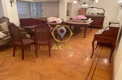 Apartment - 5 Bedrooms - 3 Bathrooms for sale in Abdullah Deraz St. - Ard El Golf - Heliopolis - Masr El Gedida - Cairo