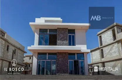 Villa - 5 Bedrooms - 4 Bathrooms for sale in IL Bosco - New Capital Compounds - New Capital City - Cairo