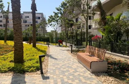 Apartment - 2 Bedrooms - 3 Bathrooms for sale in Sodic East - 6th District - New Heliopolis - Cairo