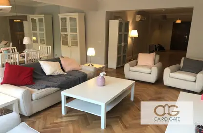 Apartment - 3 Bedrooms - 2 Bathrooms for rent in El Gezirah St. - Zamalek - Cairo