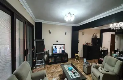 Apartment - 2 Bedrooms - 1 Bathroom for sale in Heliopolis - Masr El Gedida - Cairo