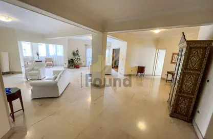 Apartment - 3 Bedrooms - 3 Bathrooms for rent in Mohamed Mazhar St. - Zamalek - Cairo