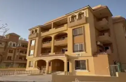 Apartment - 3 Bedrooms - 2 Bathrooms for sale in Al Khamayel city - Sheikh Zayed Compounds - Sheikh Zayed City - Giza