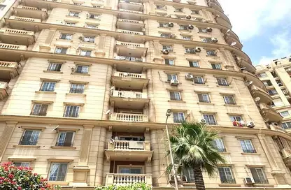 شقة - 3 غرف نوم - 2 حمامات للايجار في شارع جرين بلازا - سموحة - حي شرق - الاسكندرية