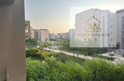 Apartment - 2 Bedrooms - 2 Bathrooms for rent in Palm Hills Village Gate - South Investors Area - New Cairo City - Cairo