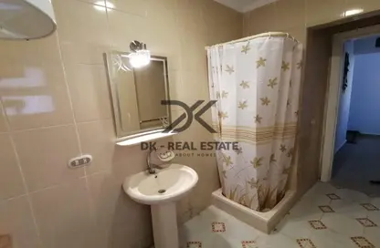 Chalet - 2 Bedrooms - 1 Bathroom for sale in Sidi Kerir - Qesm Borg El Arab - North Coast