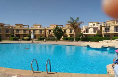 Chalet - 2 Bedrooms - 2 Bathrooms for sale in Santa Claus - Al Ain Al Sokhna - Suez